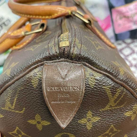 SOLD! Louis Vuitton Monogram Speedy 30 & Wallet! - Picture 3 of 15